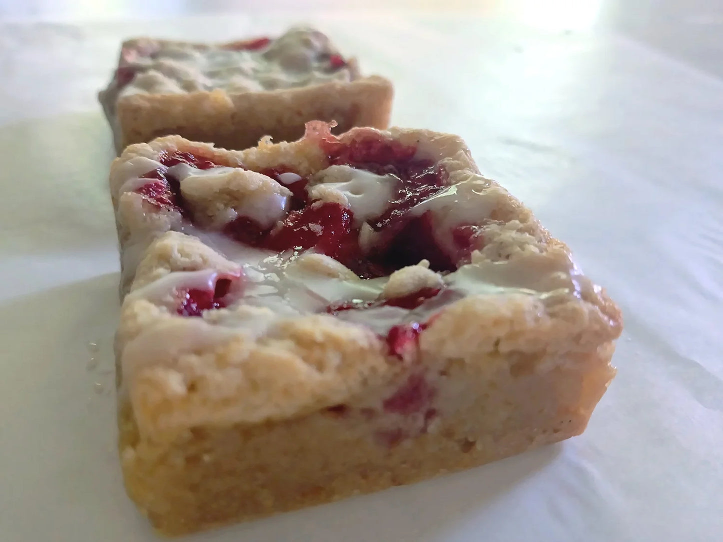 Strawberry Strudel Bars – Soft, Sweet & Flaky! Gluten-Free & Dairy-Free | 2.6 oz Snack Treat — Cindee's Vegan Treats