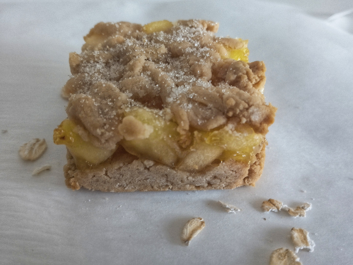 Gluten-Free & Dairy-Free Apple Crumble Bars – Vegan, Allergy-Friendly Snack!